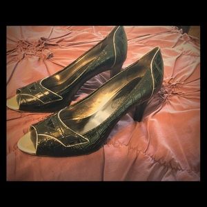 Black heels, Circa Joan & David, size 7.5
